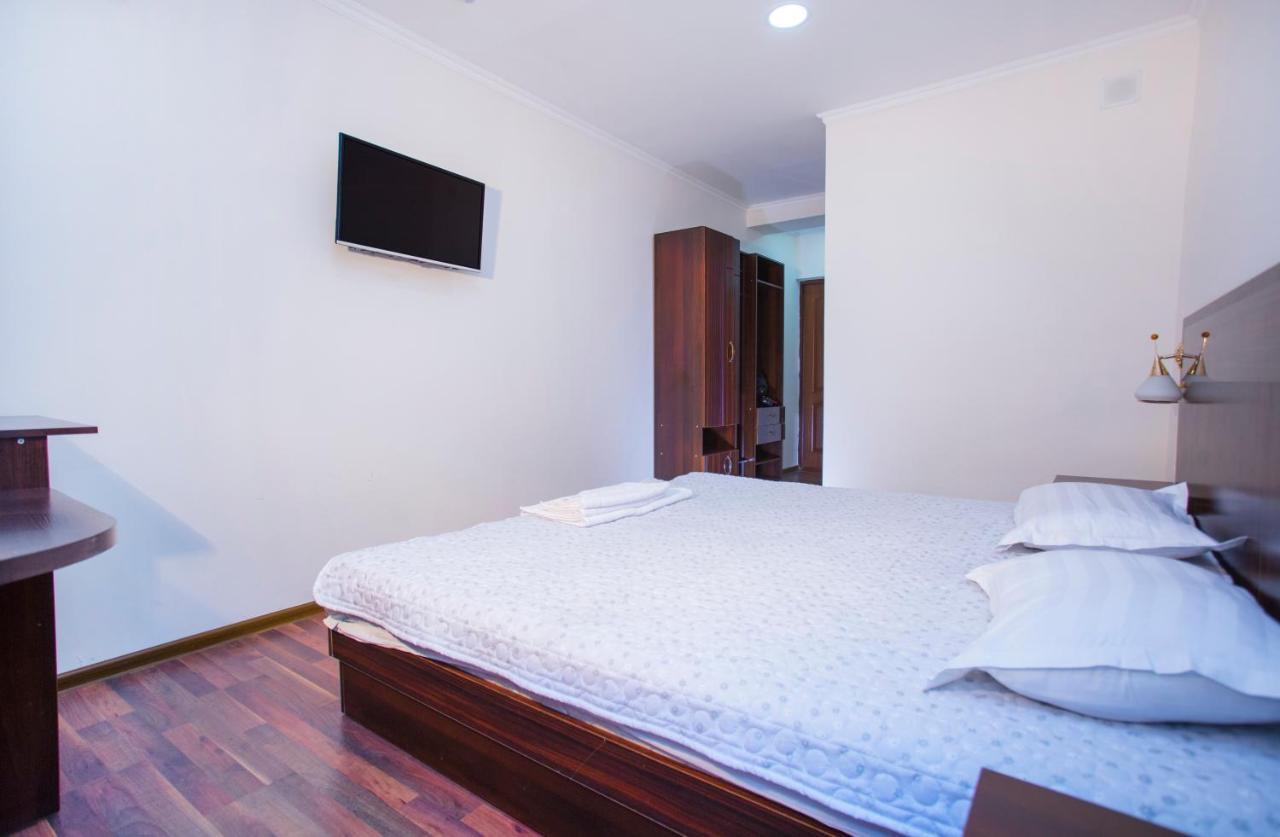 Reikartz Surxon Termez Hotel Buitenkant foto